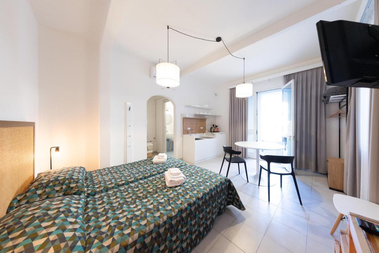 Via Siena 4 - Suites & Rooms Marina di Cecina Dış mekan fotoğraf