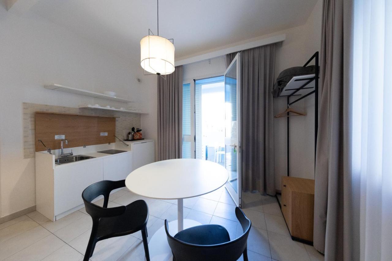 Via Siena 4 - Suites & Rooms Marina di Cecina Dış mekan fotoğraf